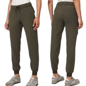 LULULEMON On The Fly Polyester Jogger Pants Olive Green Drawstring